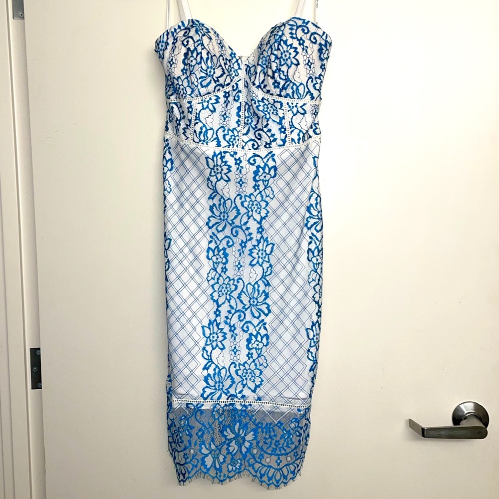 BNWOT GUESS white & blue lace garden dress